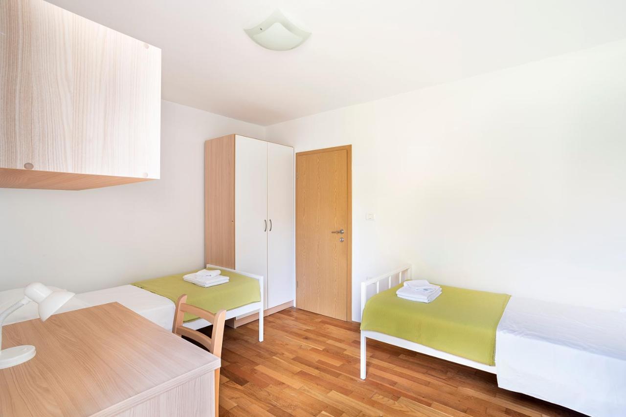 Apartments Medved In The Historic Center Capodistria Esterno foto