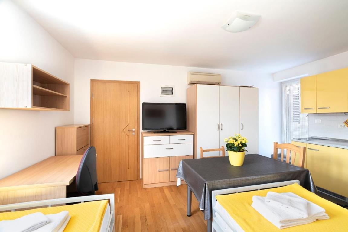 Apartments Medved In The Historic Center Capodistria Esterno foto