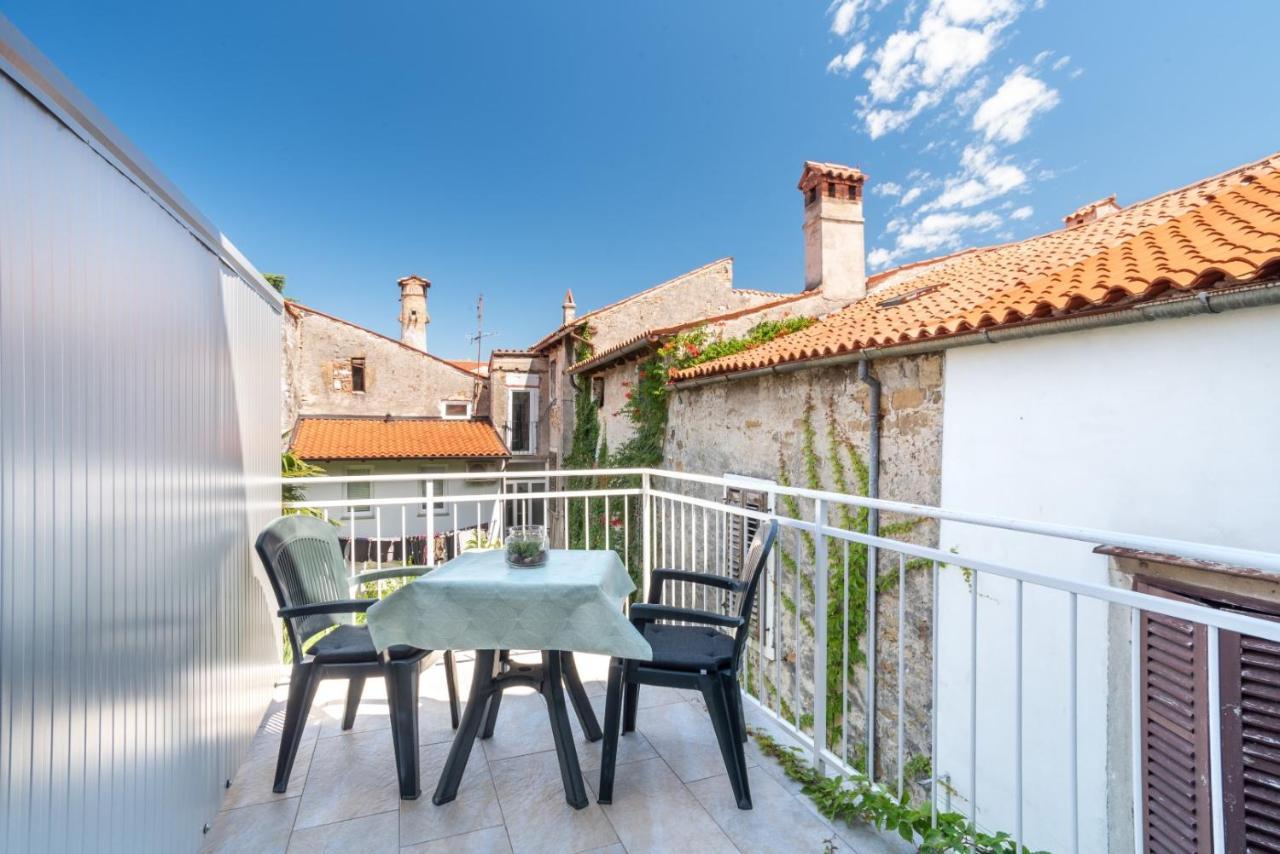 Apartments Medved In The Historic Center Capodistria Esterno foto