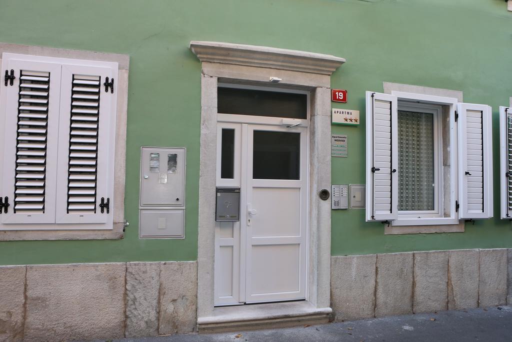 Apartments Medved In The Historic Center Capodistria Esterno foto