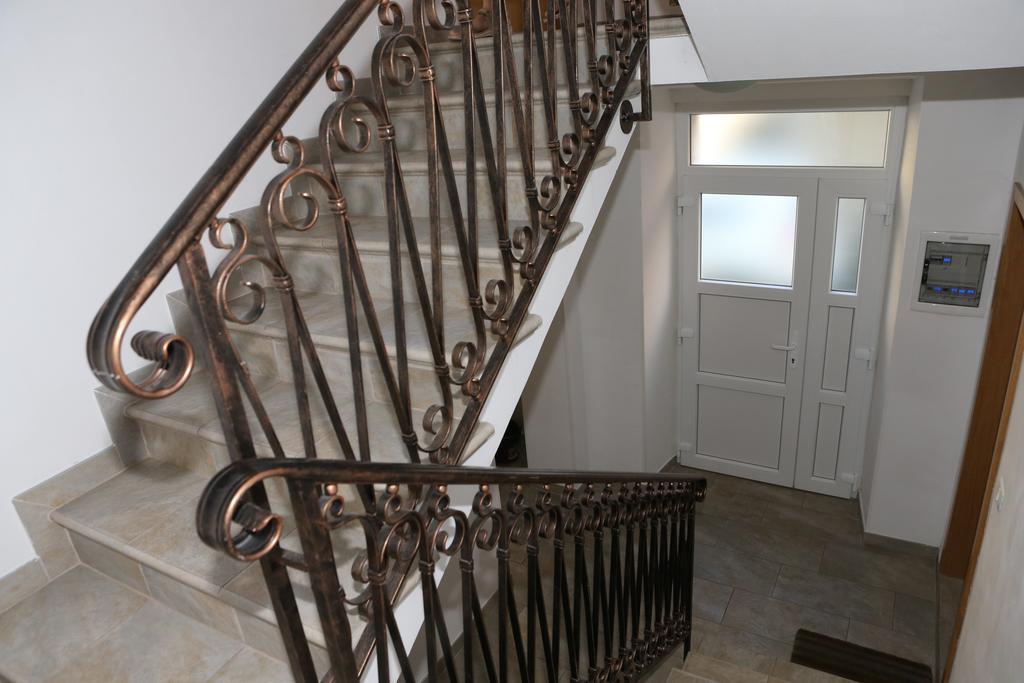 Apartments Medved In The Historic Center Capodistria Esterno foto