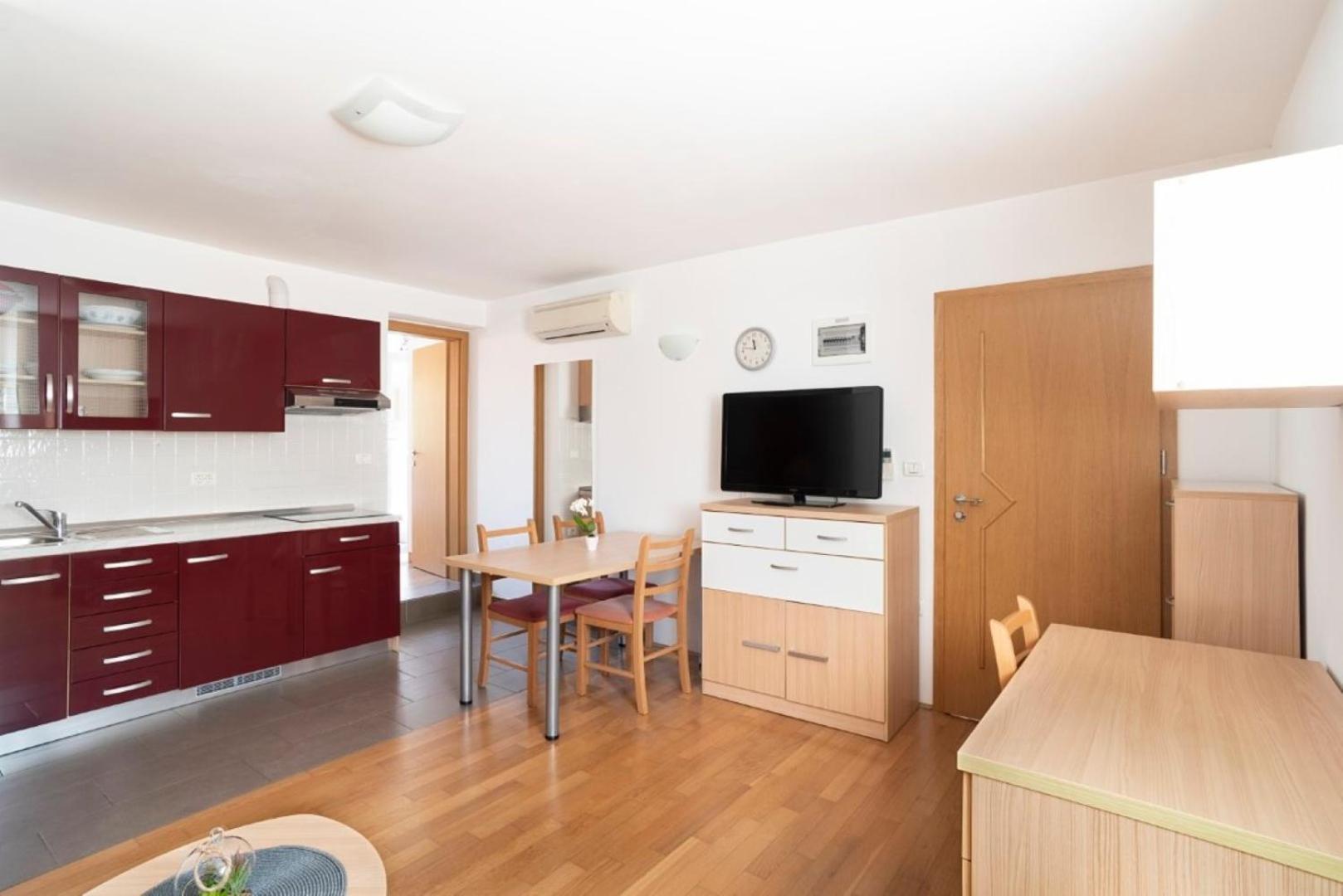 Apartments Medved In The Historic Center Capodistria Esterno foto